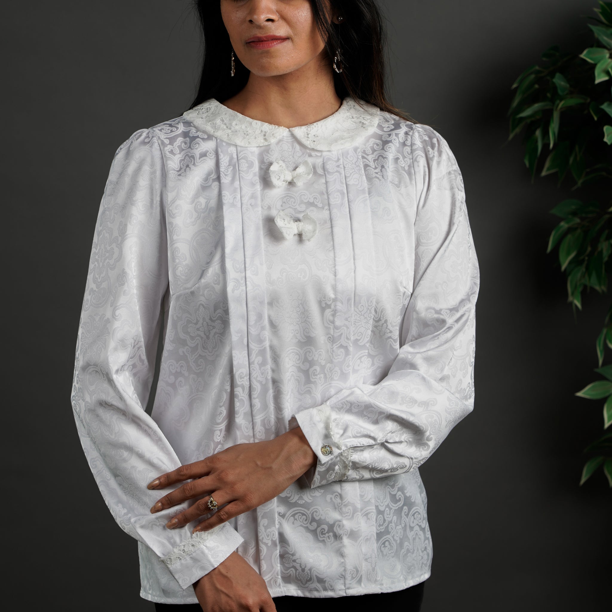 The Florence Bow Detailed Top White