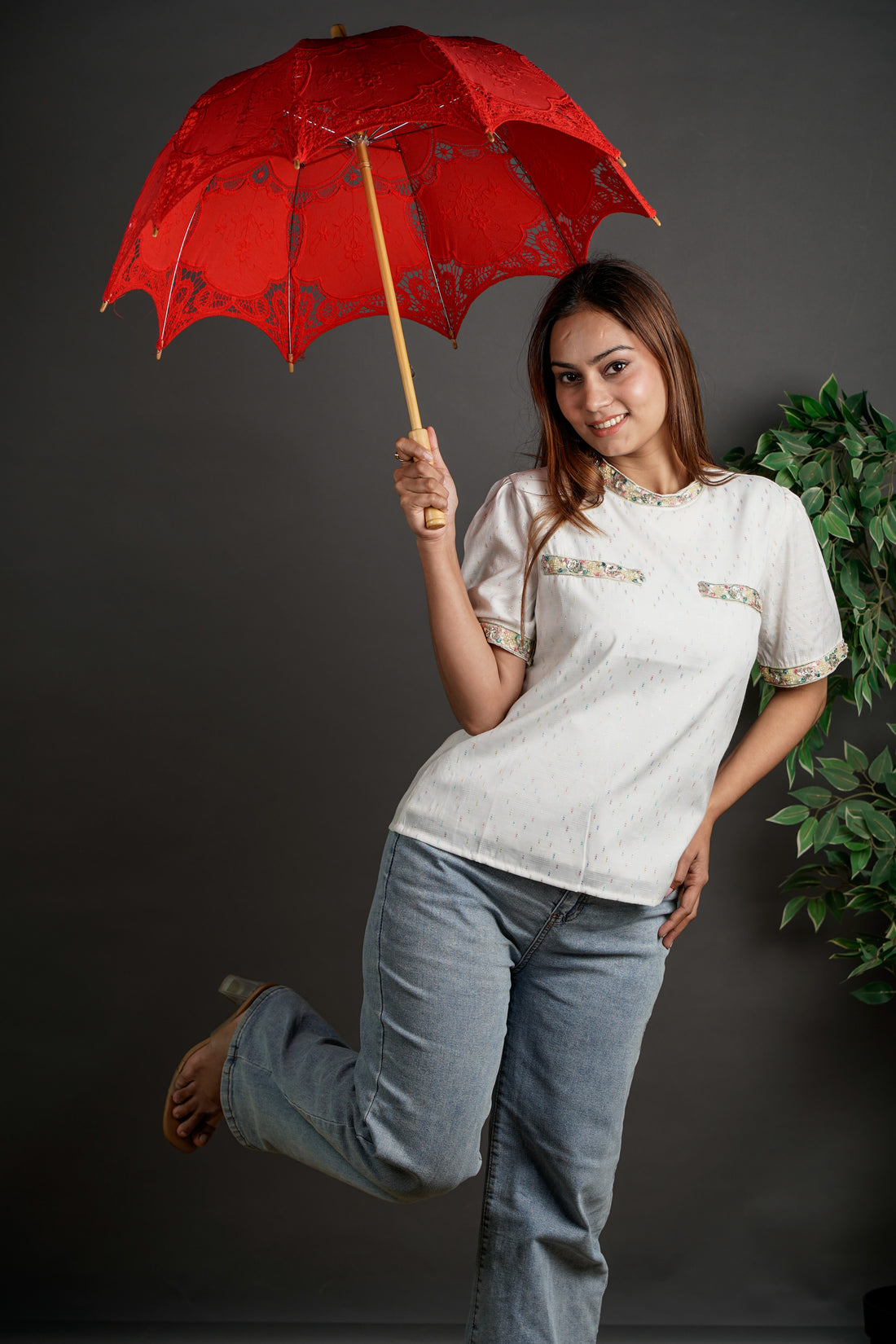 The Framed Linen Top