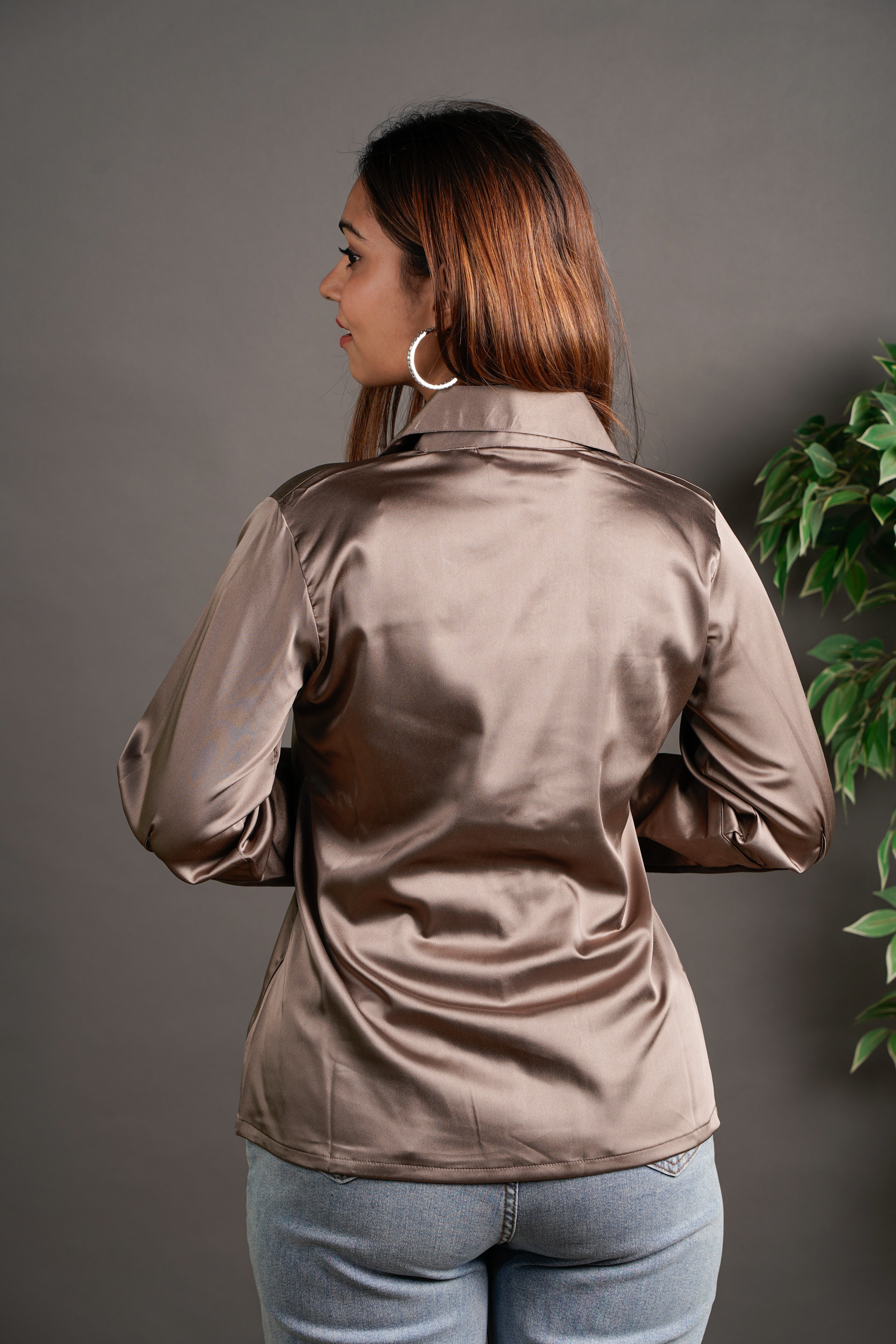 The Long Collar Satin Shirt