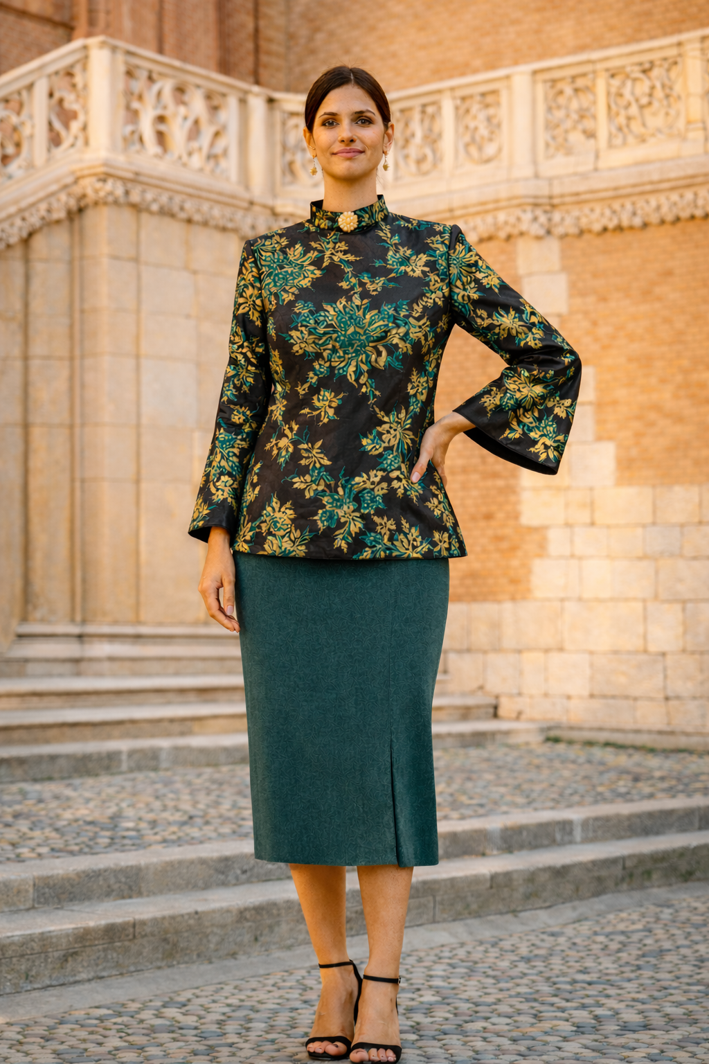 Emerald, Gold & Noir Brocade A-Line Top
