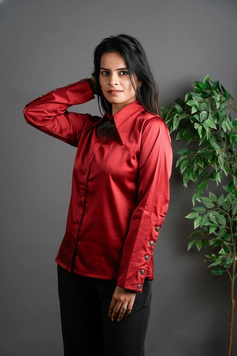 The Long Collar Satin Crimson Red
